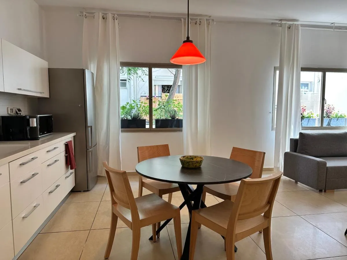 Image 3 of Roza Apartment