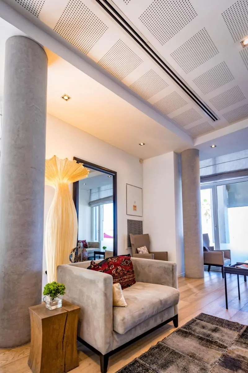 Image 3 of Sea view apartment suite