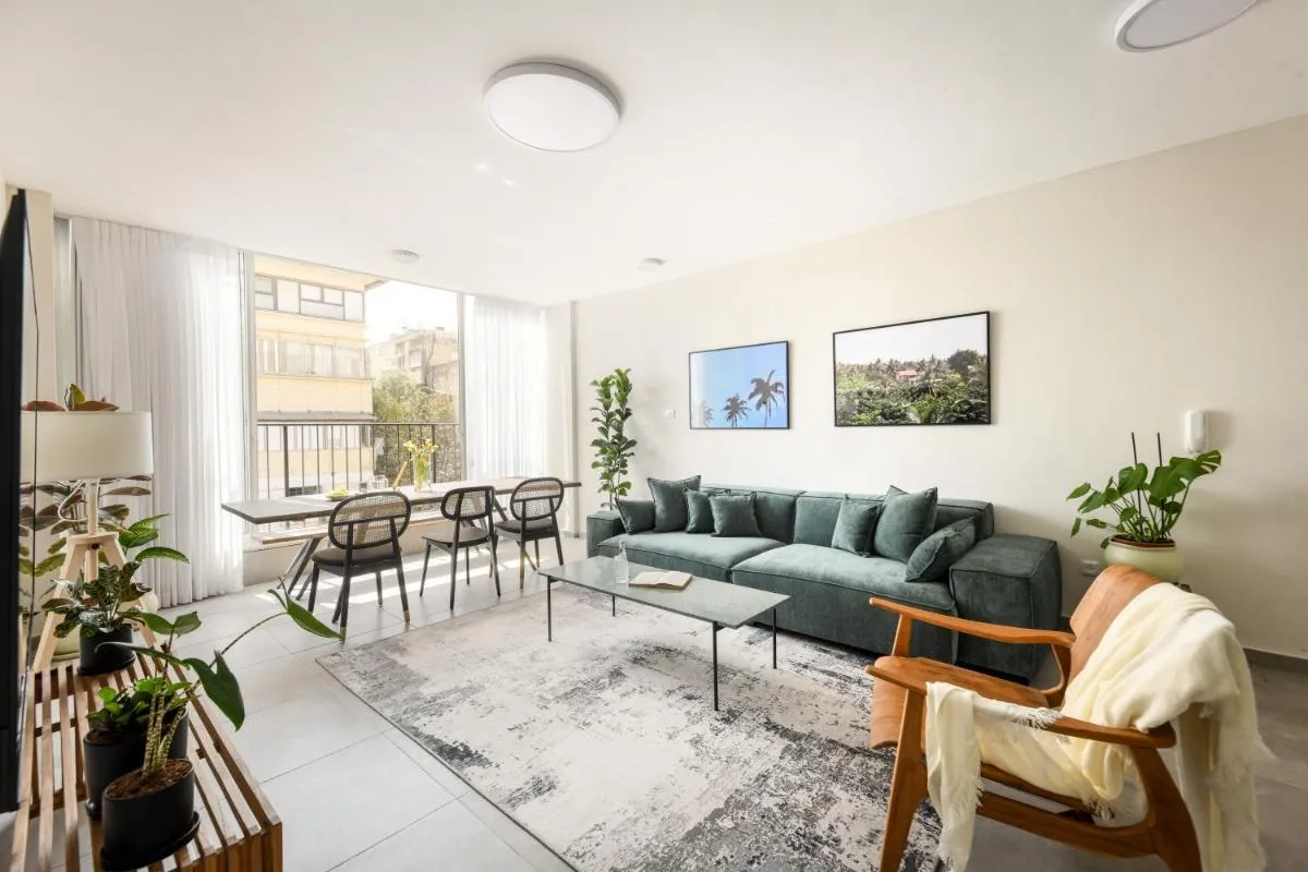 Image 4 of Spacious & Bright 3BR Apt Near the Beach & Port by Sea N’ Rent