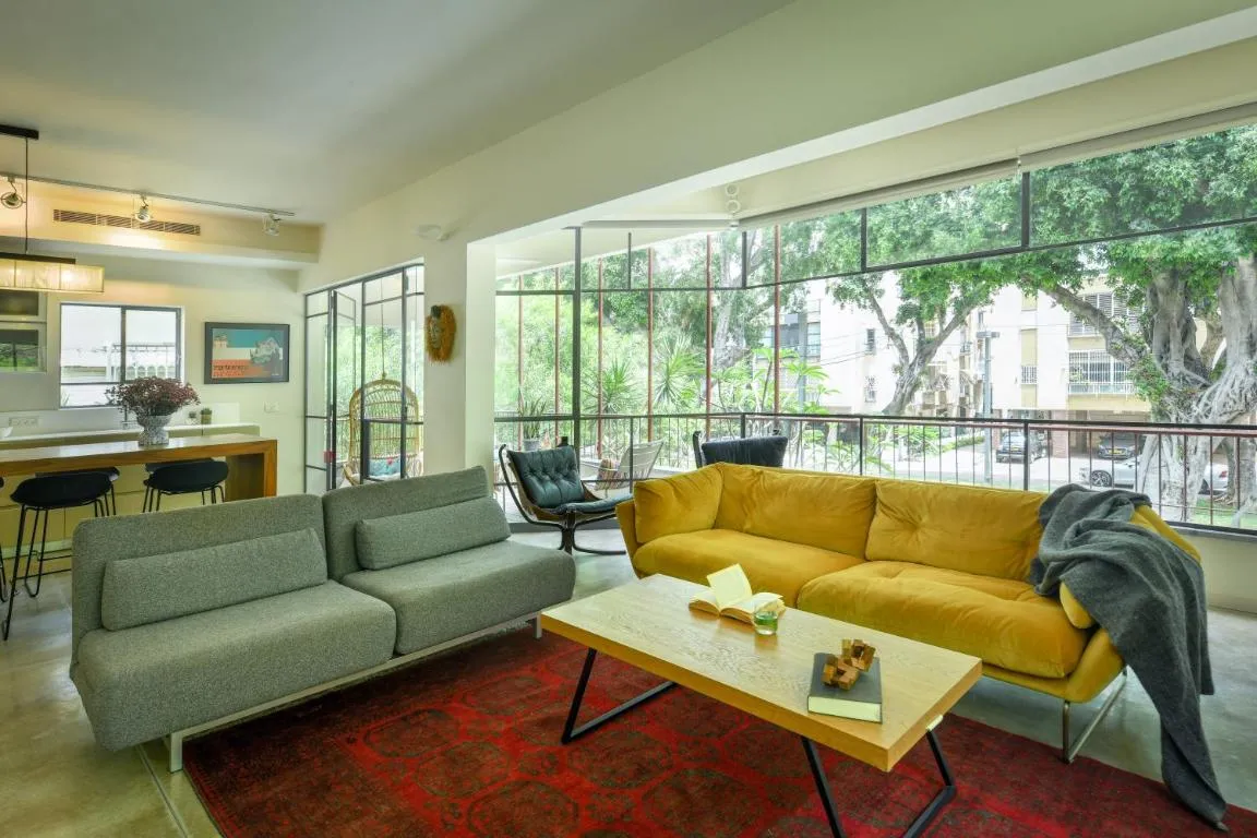 Image of Spacious & Green 3BR Apt w Balcony in City Center with Shelter by Sea N’ Rent