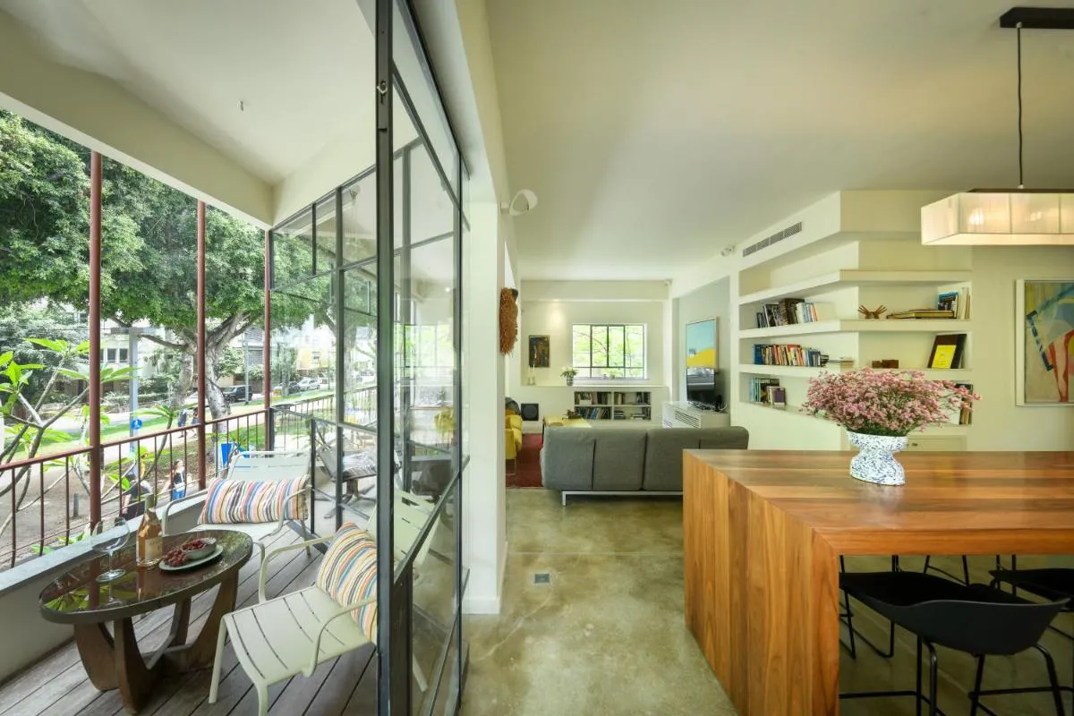Image 4 of Spacious & Green 3BR Apt w Balcony in City Center with Shelter by Sea N’ Rent