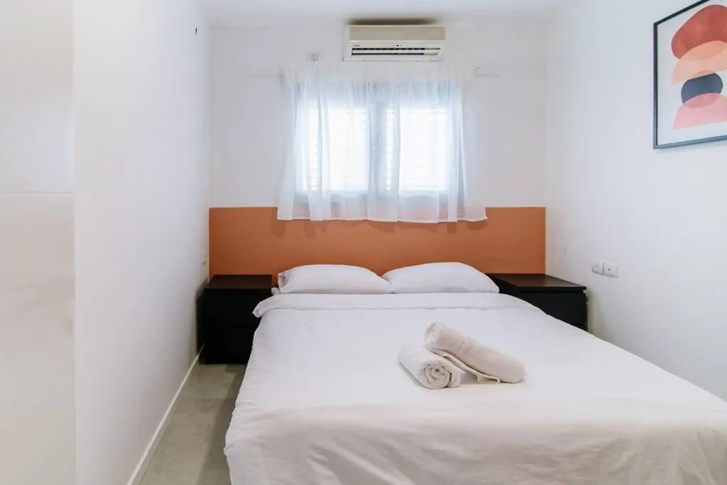 Image 1 of Super-Star 3BR Private Parking !