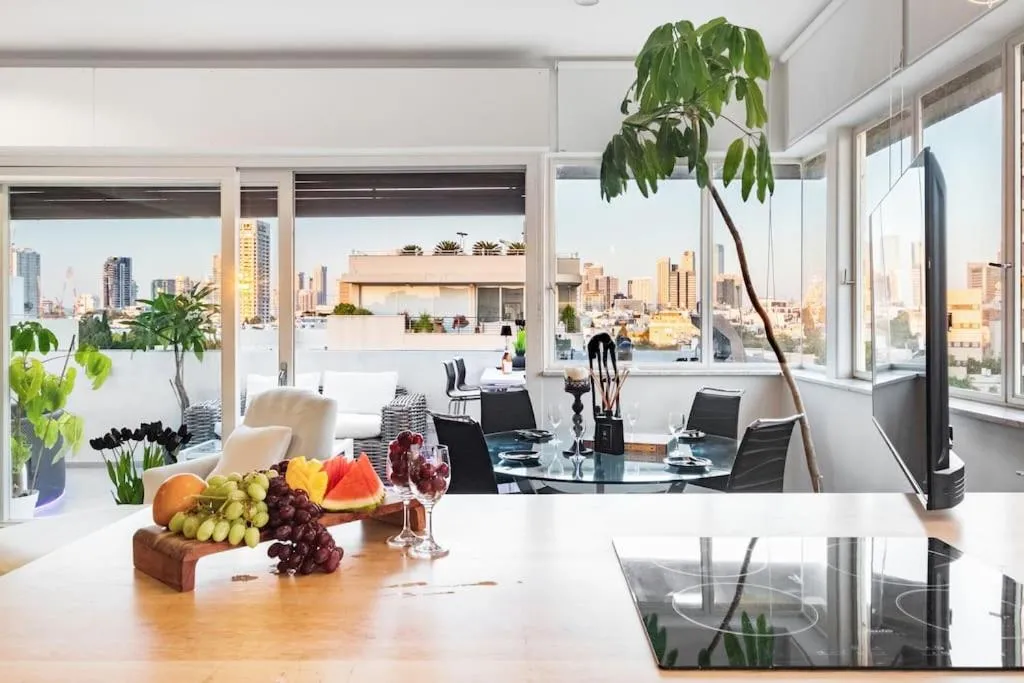 Image 6 of TLV Penthouse With bomb shelter, Hottub and OutDoor Kitchen