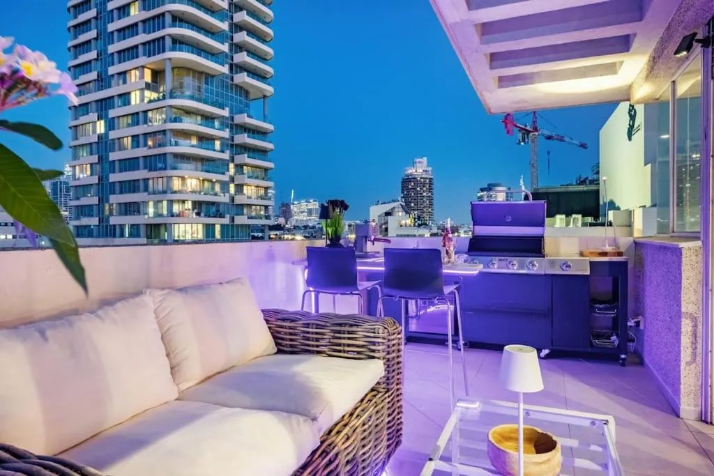 Image 2 of TLV Penthouse With bomb shelter, Hottub and OutDoor Kitchen