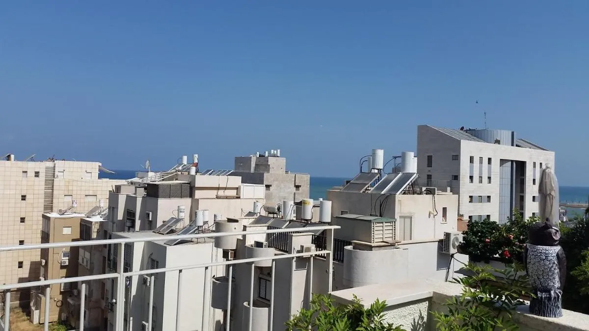 Image 5 of Tel Aviv Roof Apartment