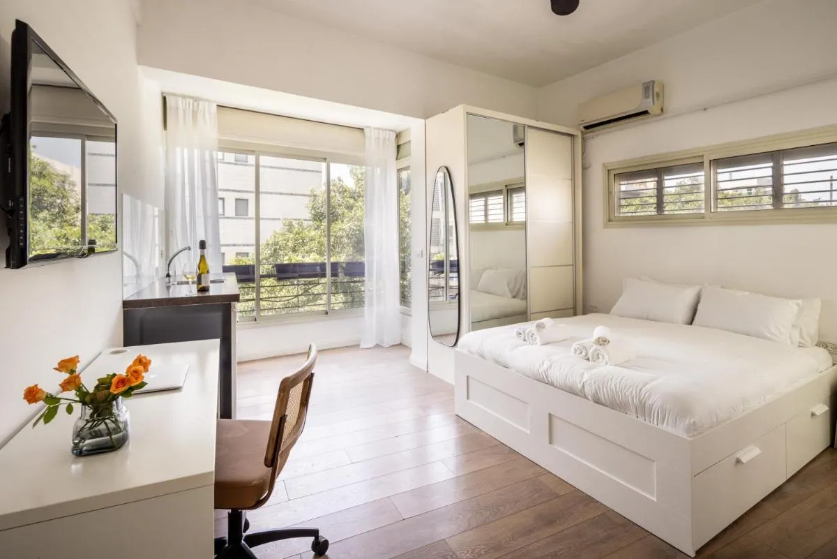Image 1 of The Heart of Tel Aviv Elegant Home by Sea N Rent
