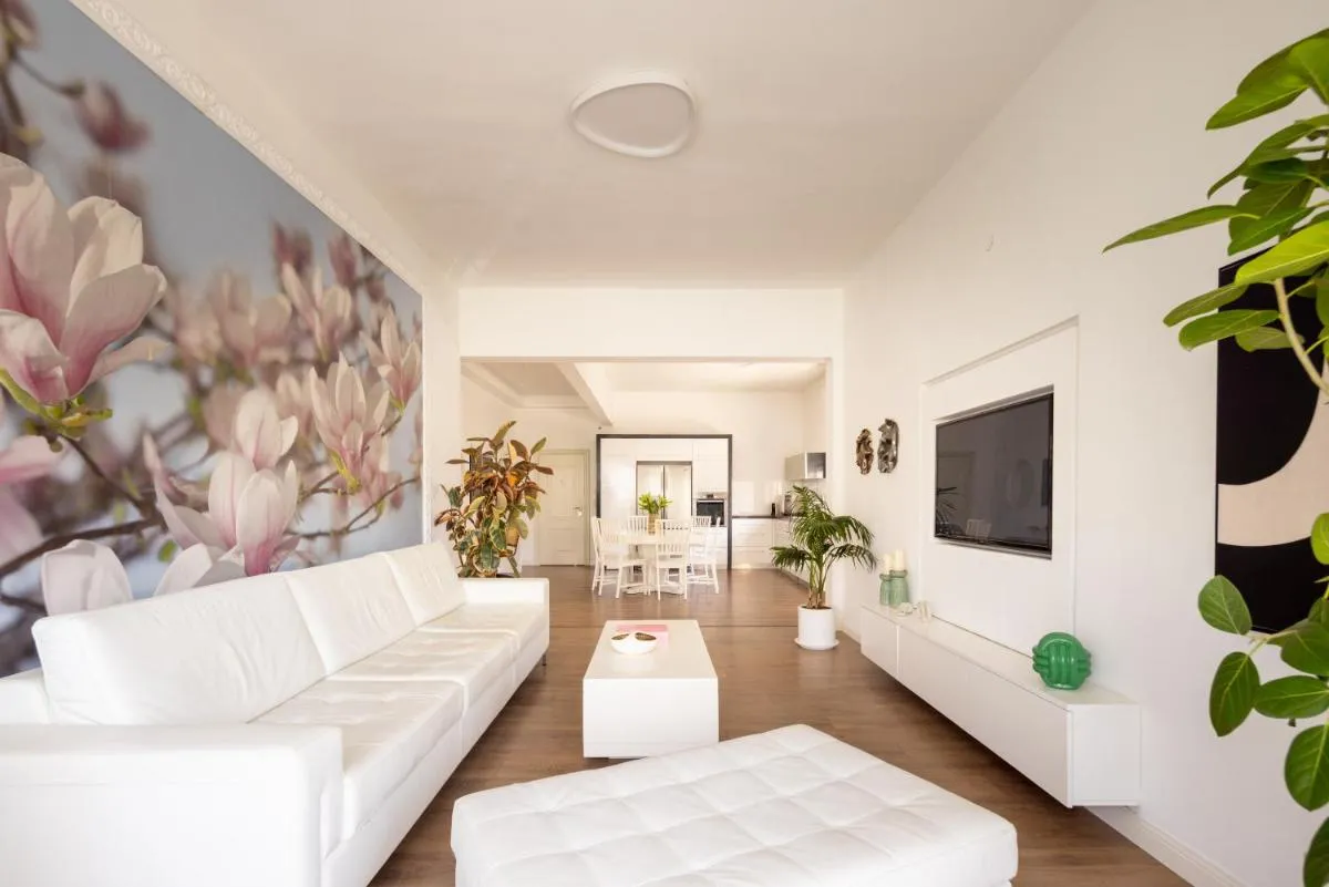 Image 6 of The Heart of Tel Aviv Elegant Home by Sea N Rent