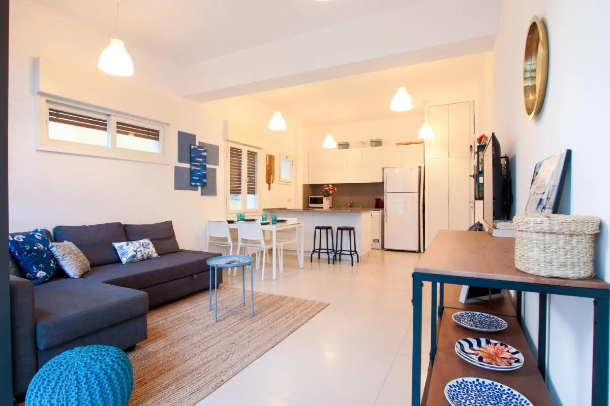 Image 3 of Trendy with balcony on Sheinkin by FeelHome