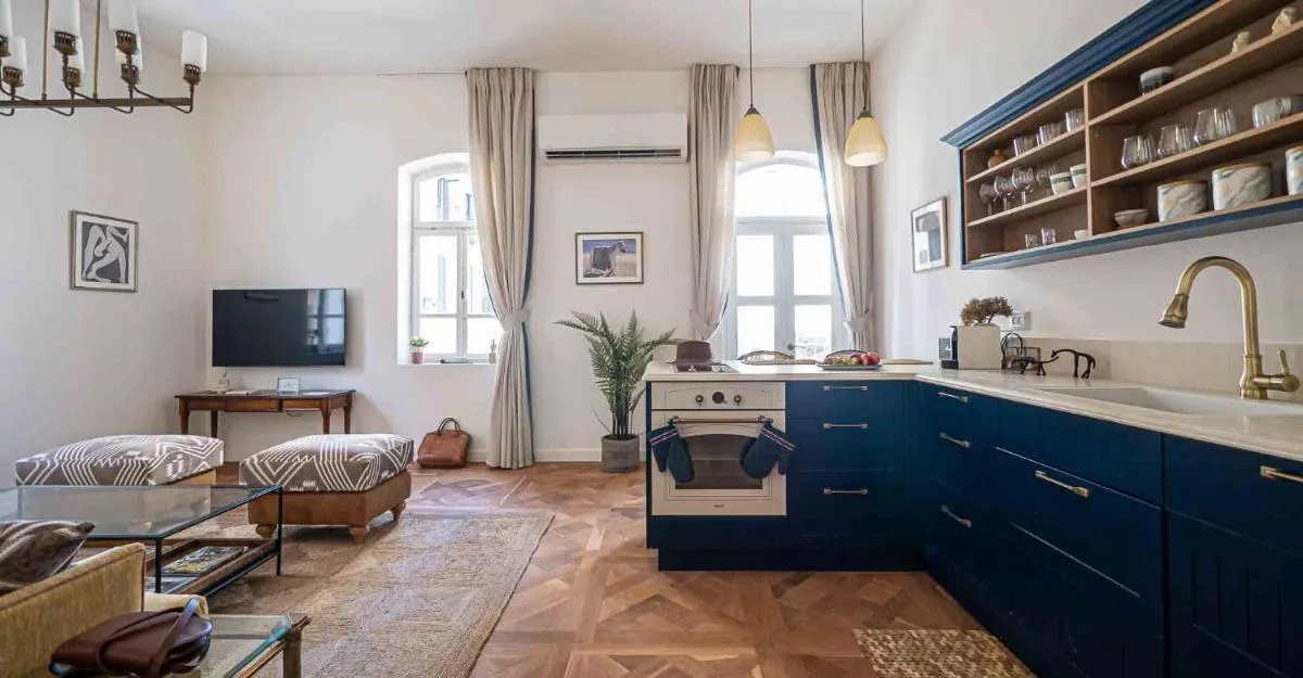 Image of VELLER Shemaiah Apt #3