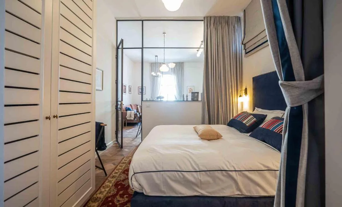 Image 5 of VELLER Shemaiah Apt #4
