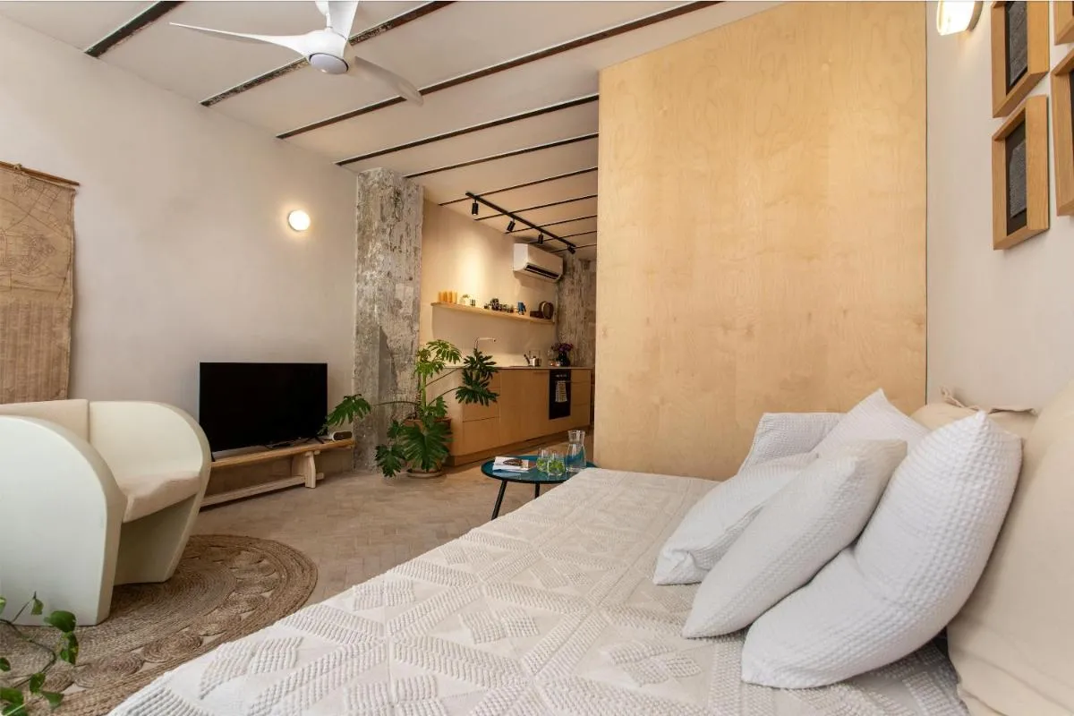 Image 4 of Vintage Eclectic Loft in Old Jaffa by Sea N’ Rent