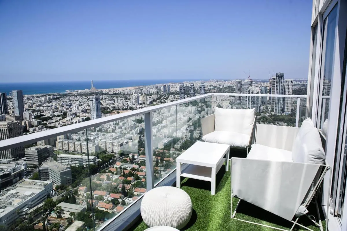 Image 6 of YalaRent Midtown towers TLV
