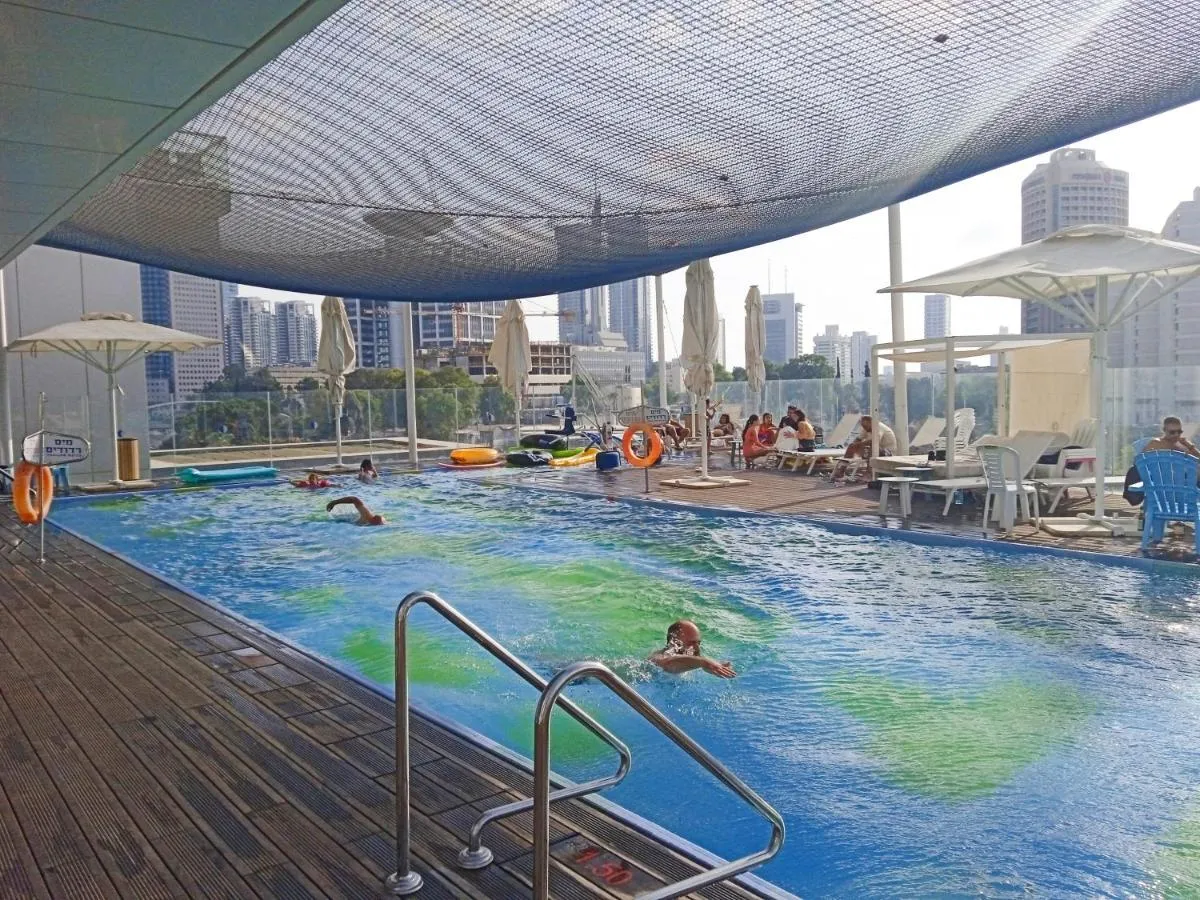 Image 3 of YalaRent Midtown towers TLV