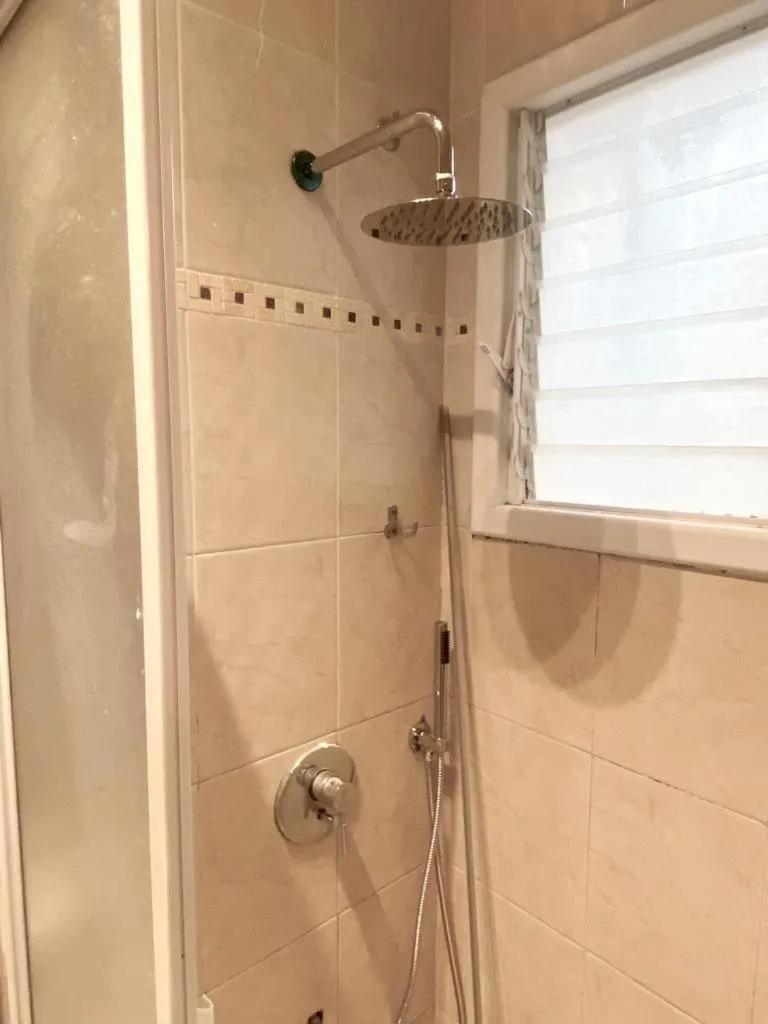 Image 4 of charming tlv two bedroom