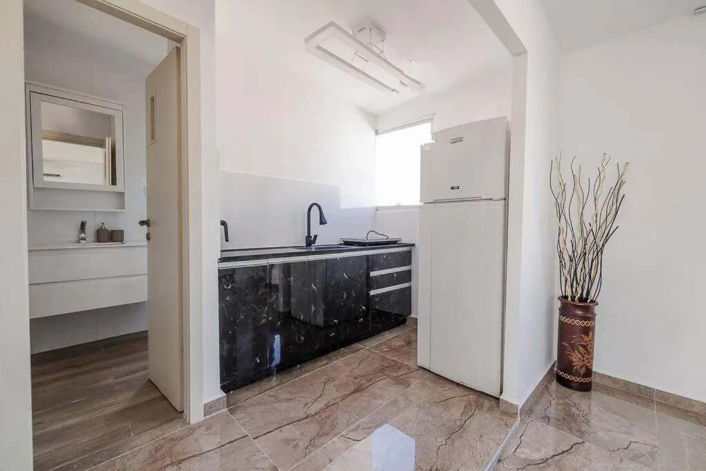 Image 2 of דירת גג ענקית בלב תל אביב נוף אורבני וים