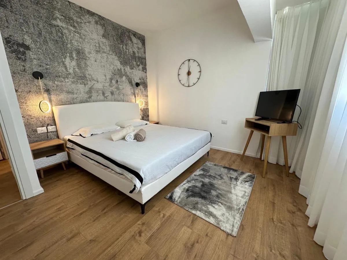 Image 1 of luxury 2 BD by dizingof near the beach